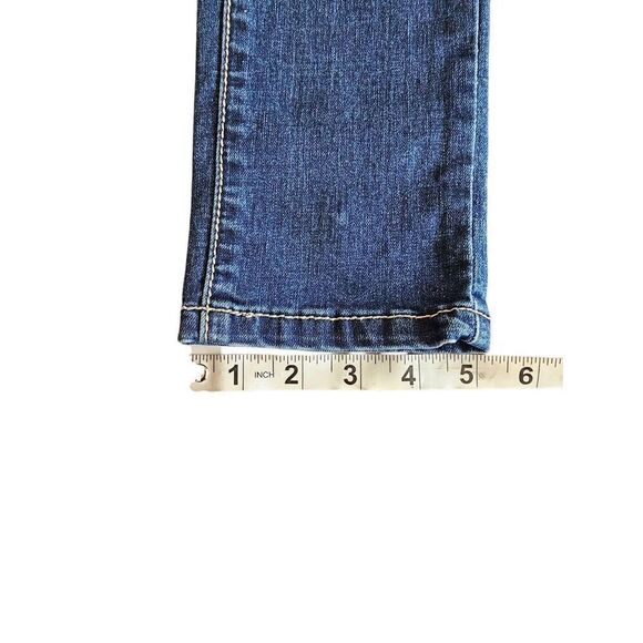 Silver Diva Dark Wash Juniors Size 3 Rhinestones Push up Jeans NWOT - Picture 10 of 12